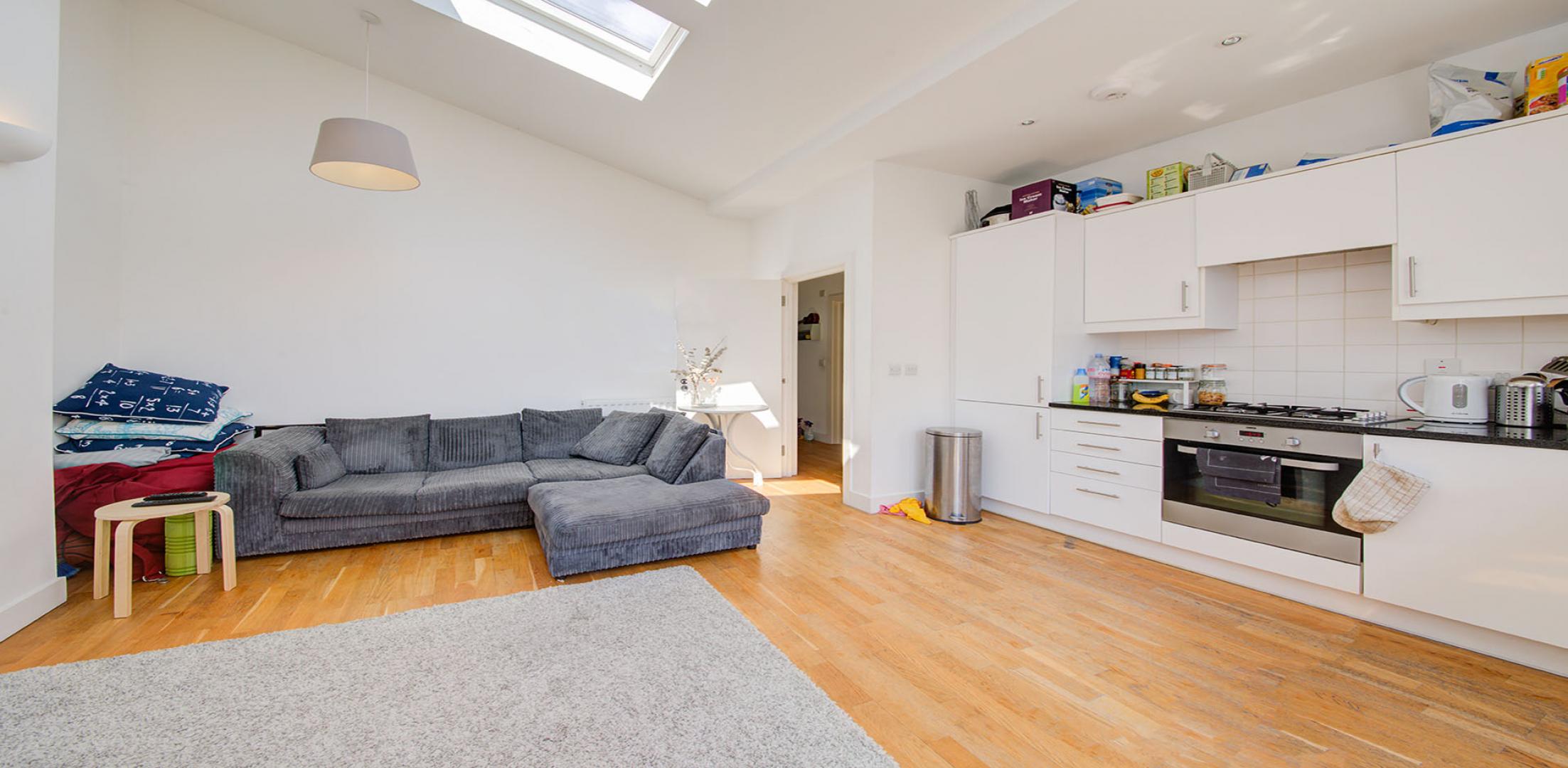 			3 Bedroom, 1 bath, 1 reception Flat			 Hilldrop Road, Tufnell Park